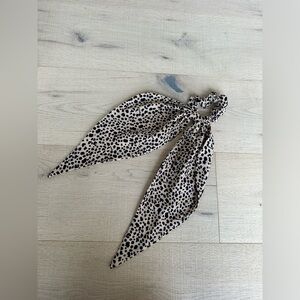 Leopard hair bow